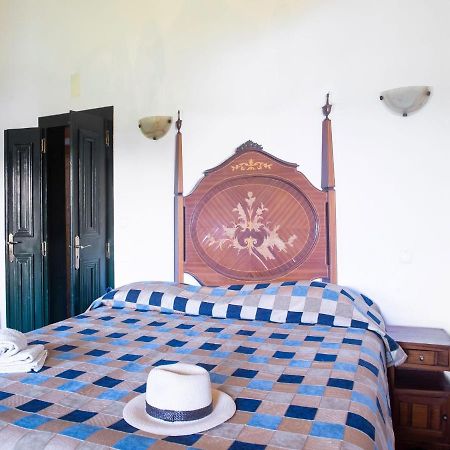 House With Authentic Tiling And Antique Furniture Villa Montemor-o-Novo Exterior photo
